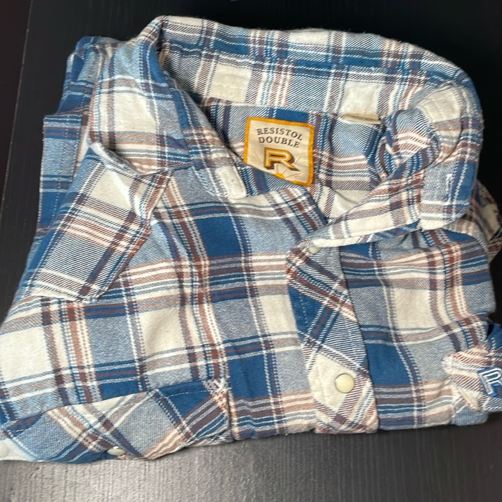 Resistol double R shirt size medium